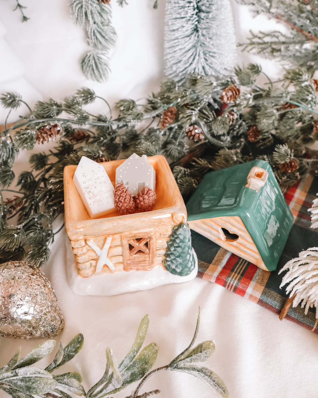 Winter Chalet Wax Melter